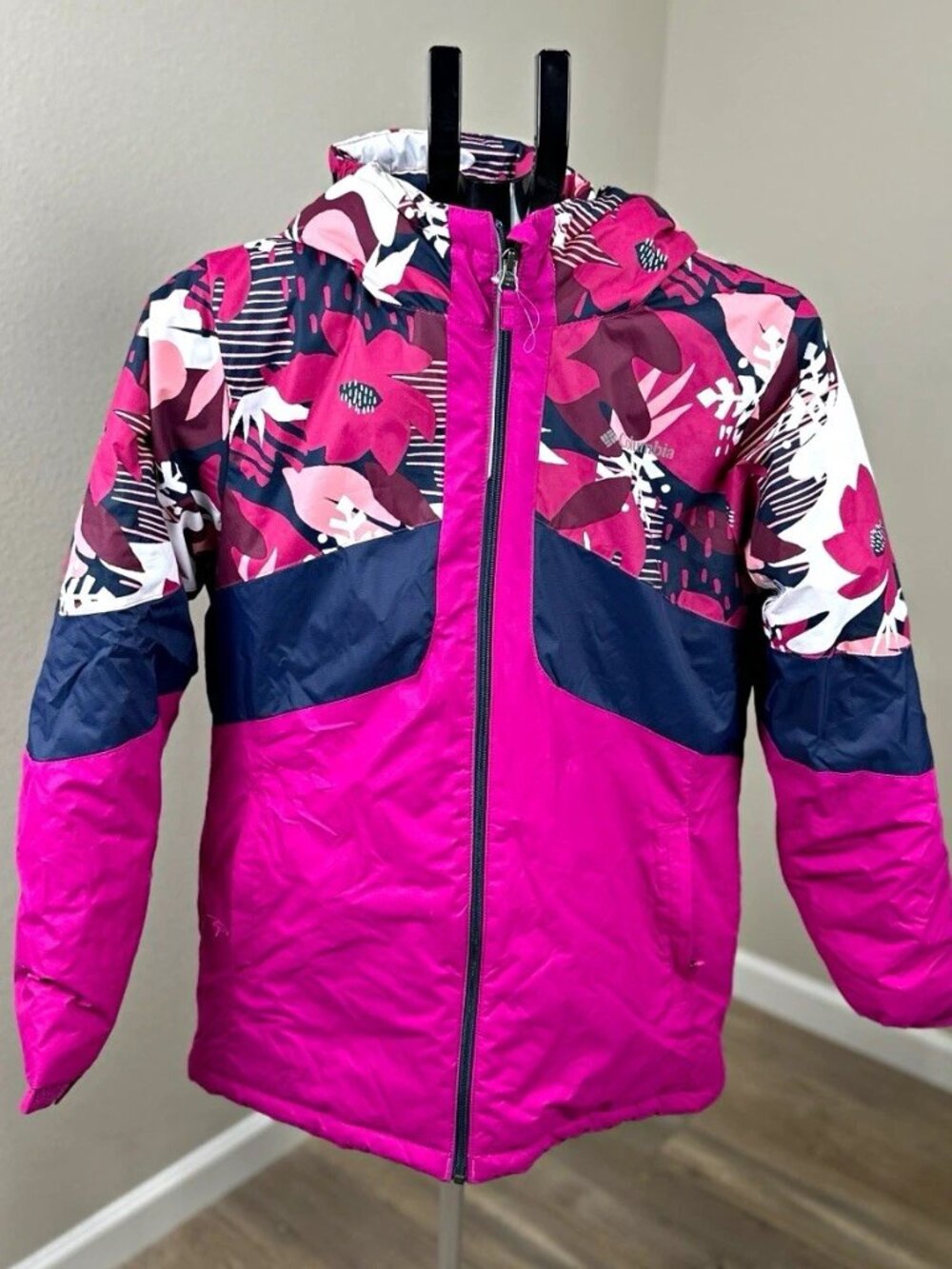 Columbia Girls XL Pink Floral Hooded Insulated Winter Ski Jacket